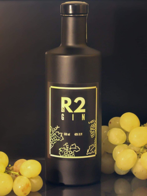 R2 GIN Irsai Olivér szőlővel