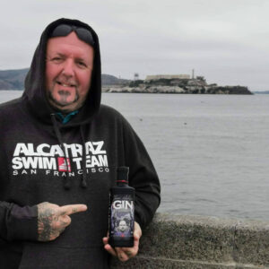 Tomi Rocky és a Gin Alcatrazban